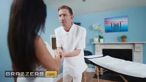 Plan à trois Alice Hernandez femme de ménage baise Alyssia