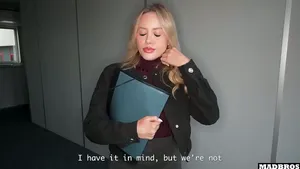 Agente immobilière française baisée et sodomisée pour vente